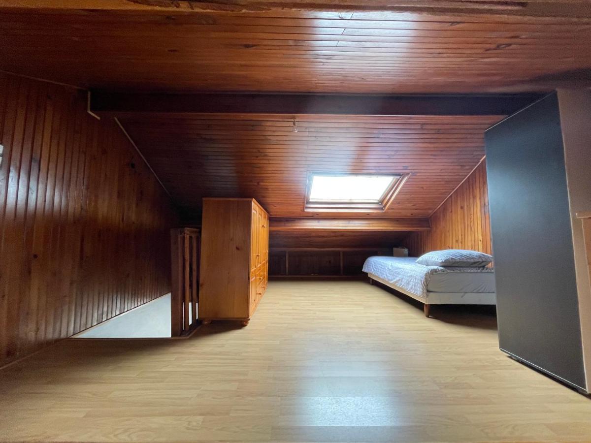 Agreable Appartement Dans Une Maison Saint-Denis  Exterior photo