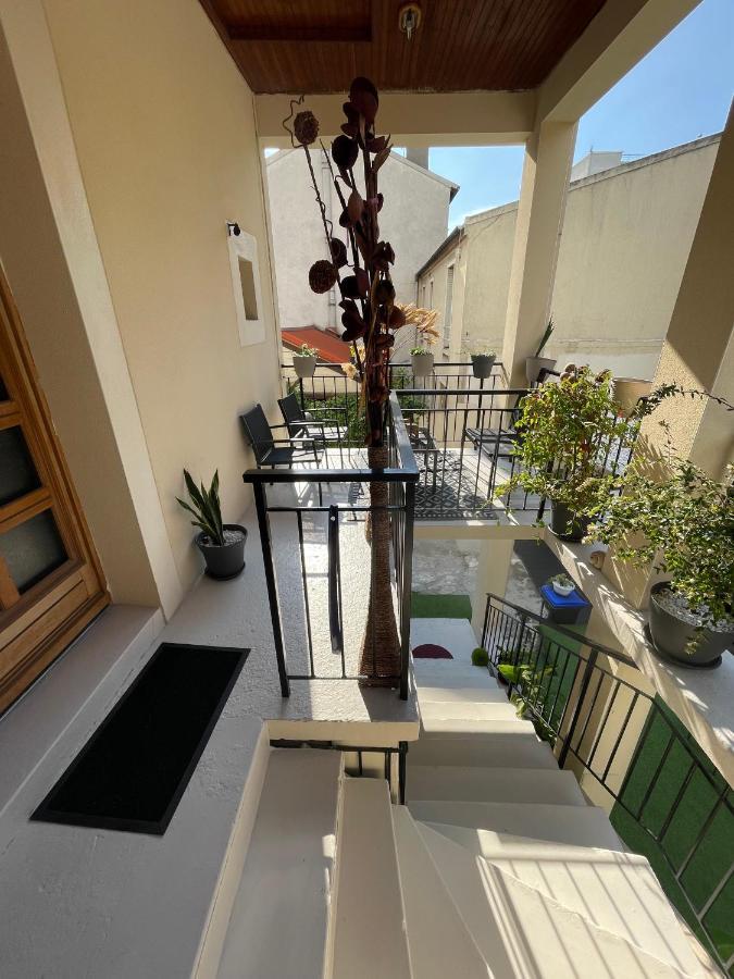 Agreable Appartement Dans Une Maison Saint-Denis  Exterior photo